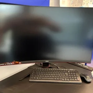 Monitor AOC curvo 27 pollici