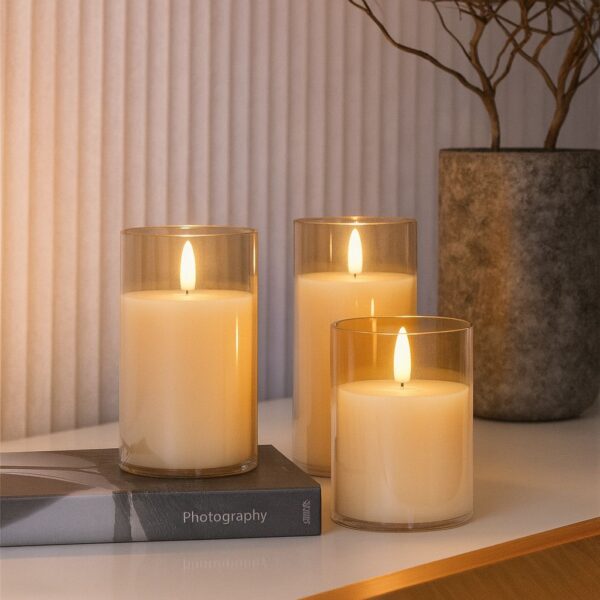 Set di 3 Candele a LED in Vera Cera in Vetro con Timer Oro - immagine 3