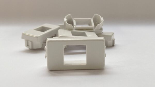 Adattatore Frutti RJ45 Ticino Matix Antibatterico Bianco - immagine 5