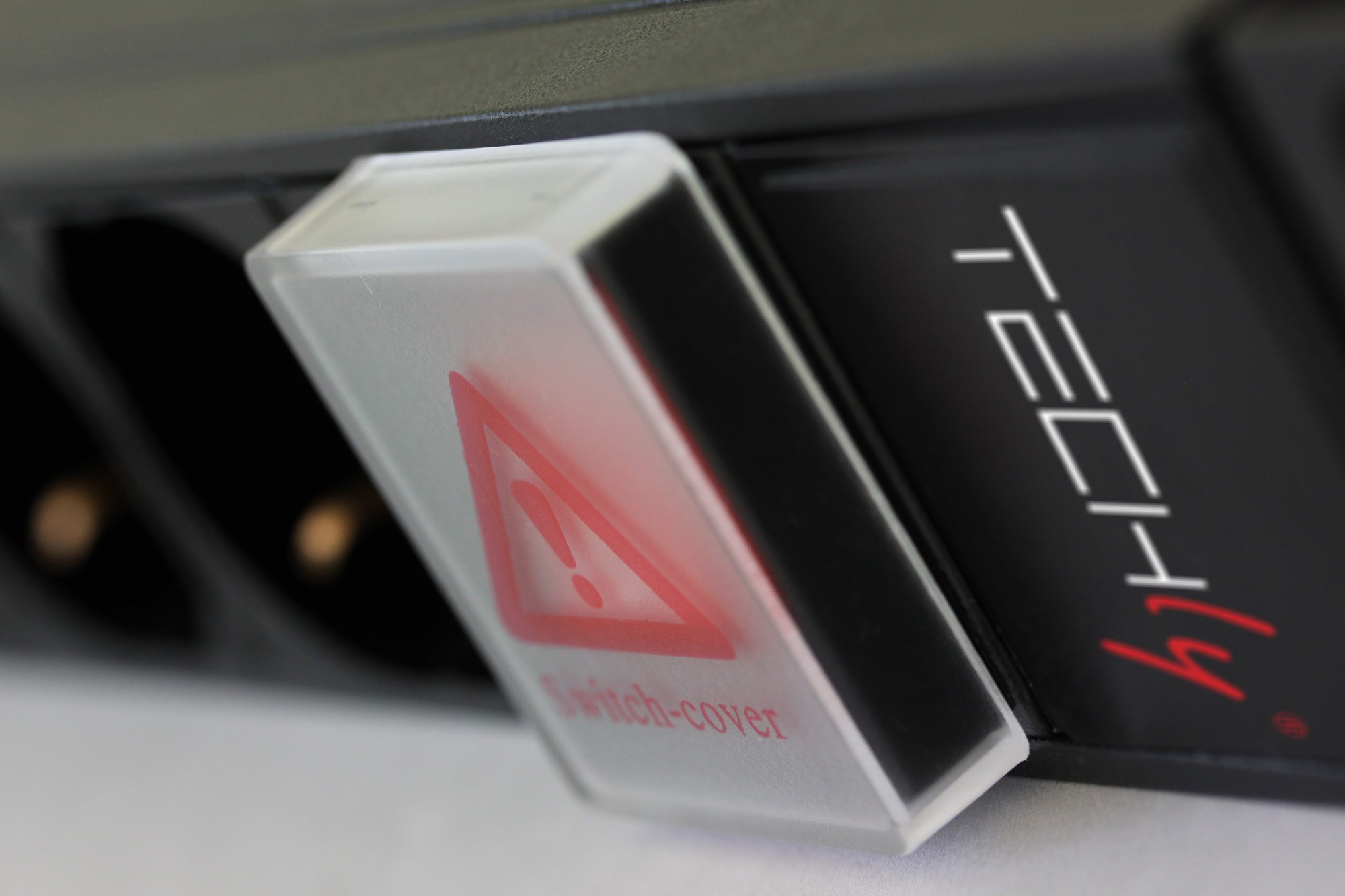 Multipresa 12 Posti VDE da Rack 19'' con Interruttore Spina Italiana 1U - immagine 5