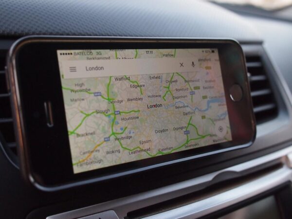 Supporto Magnetico da Auto per Smartphone e Tablet Nero - immagine 10