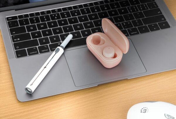 Kit di Pulizia per Auricolari 3-in-1 - immagine 7