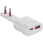 Spina Italiana Ultrapiatta USB tipo A e USB-C&trade; 2P+T250V 10A 20W, Bianco
