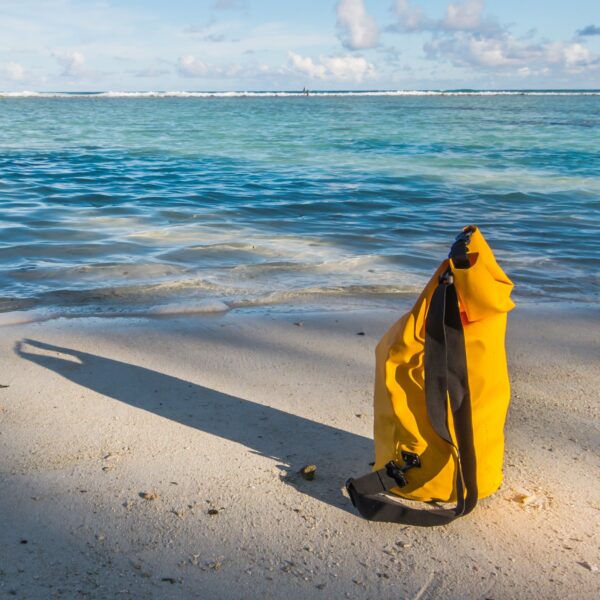 Sacca Impermeabile 20L Dry Bag con Tracolla Regolabile Giallo - immagine 8