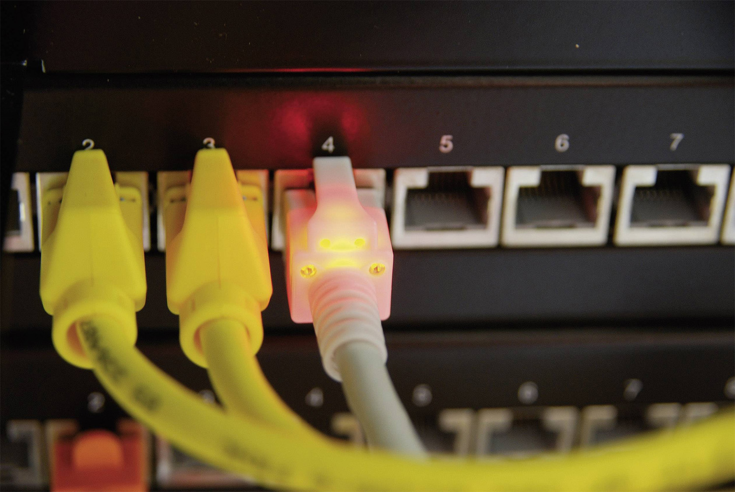 Cavo di Rete Patch Cat.6A S/FTP con Led Tracciamento 5 m Classe E - immagine 7