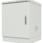 Armadio Rack 19'' a Pavimento 16U grigio IP66 Doppia Porta Cieca prof. 600 mm