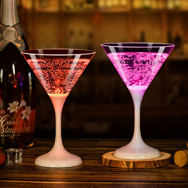 Confezione da 6 Bicchieri da Cocktail con 6 Colorazioni LED - immagine 8