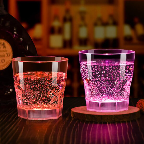 Confezione da 6 Bicchieri Tumbler 250 ml con 6 Colorazioni LED - immagine 8