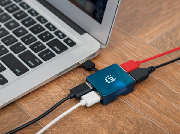 Micro USB Hub 2.0 4 porte, attivo - immagine 9