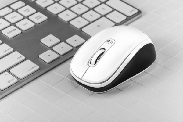 Mouse Dual-Mode Bluetooth e Wireless 2.4 GHz Bianco - immagine 8