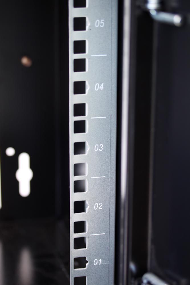 Armadio Rack 19'' a Muro 9U prof. 450 Nero Assemblato - immagine 5