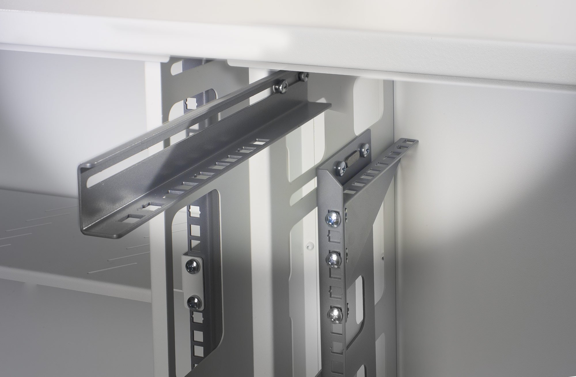 Armadio rack 19'' Ghost  con porta grigliata Bianco - immagine 9