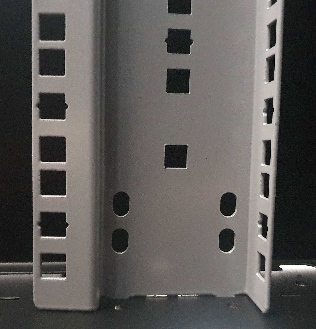 Armadio Server Rack NextGen 1000 19'' 600x1200 27U Nero Porta Grigliata - immagine 5