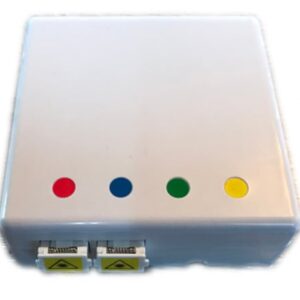Scatola FTTH Indoor IP20 4 x SC o LC Duplex 80x80 con Passacavo Versione a Crimpare