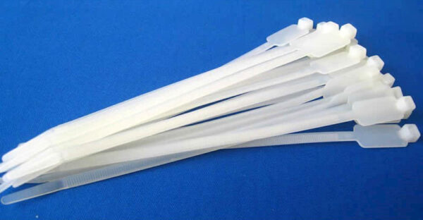 Fascette Fermacavi 200x4,8mm con Targhetta 13x28mm 100 pz Bianco - immagine 6