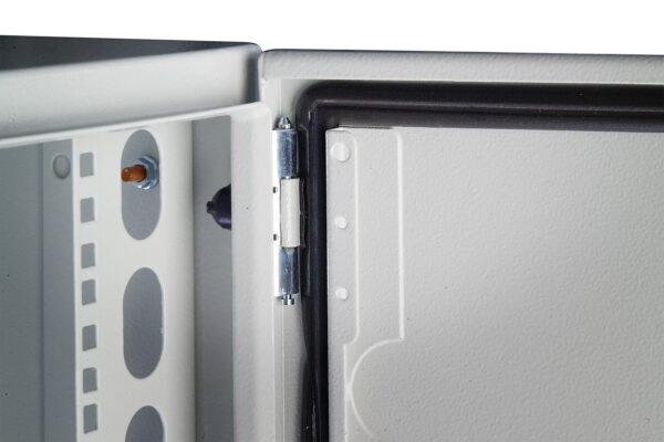 Armadio Rack 19'' a muro 13U grigio IP65 porta cieca prof. 200mm - immagine 2