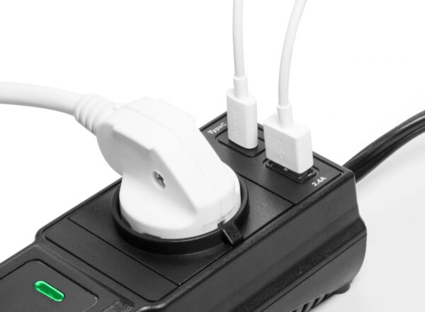 Trasformatore di Corrente per Auto con USB-A e USB-C™, TE-21 - immagine 4