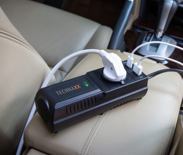 Trasformatore di Corrente per Auto con USB-A e USB-C™, TE-21 - immagine 6