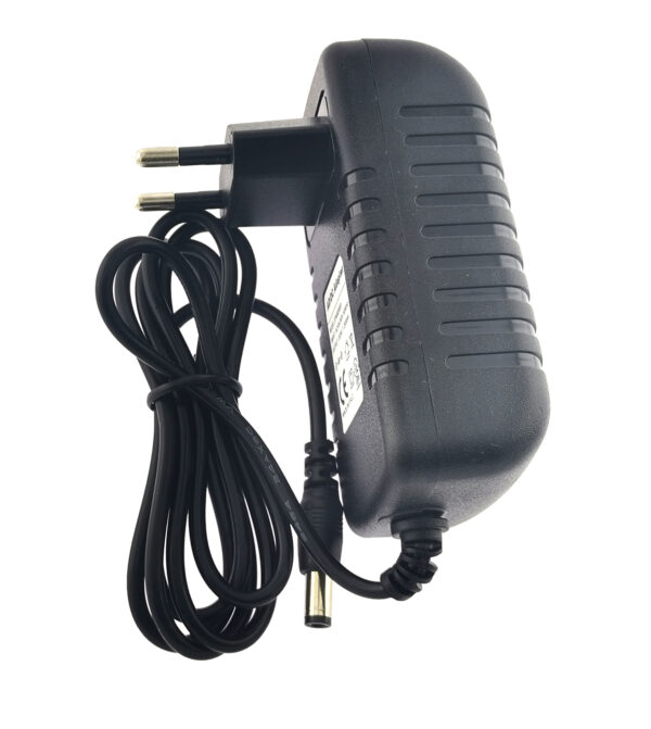 Alimentatore Universale 12V 1500mA Plug 5.5 x 2.1mm Nero - immagine 8