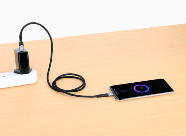 Cavo USB4 EPR USB-C™ M/M 40G 240W PD 3.1 8K E-Mark 1m - immagine 9