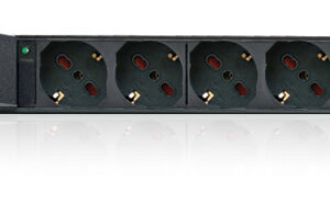 Multipresa 6 Posti da Rack 19'' con Magnetotermico Spina Italiana 1U