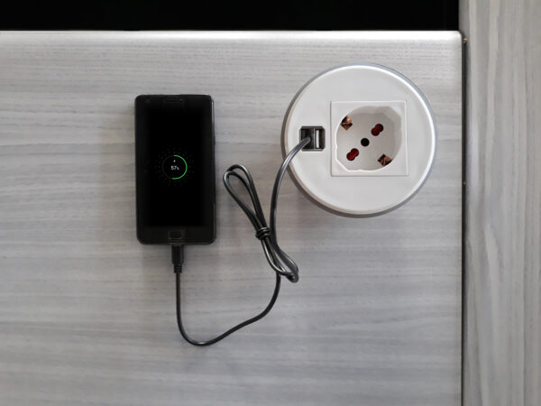 Presa da Scrivania ad Incasso con 2 Prese USB - immagine 5
