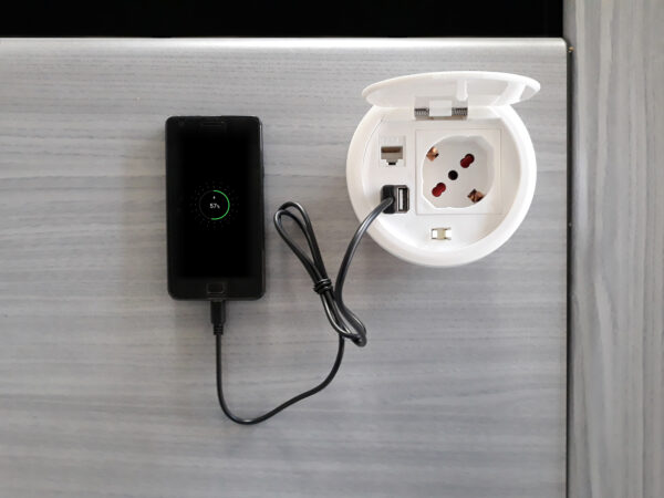 Presa da Scrivania ad Incasso con 2 prese USB e RJ45 con Coperchio - immagine 7