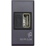 Tekla S44 Caricatore USB-A 3A 240V 1 Modulo Grigio Opaco, 445082USB3A